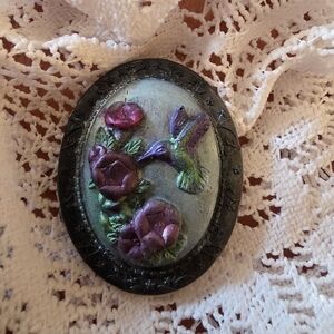 New BROOCH Bird Resin Handmade HUMMINGBIRD Brooch 30x40